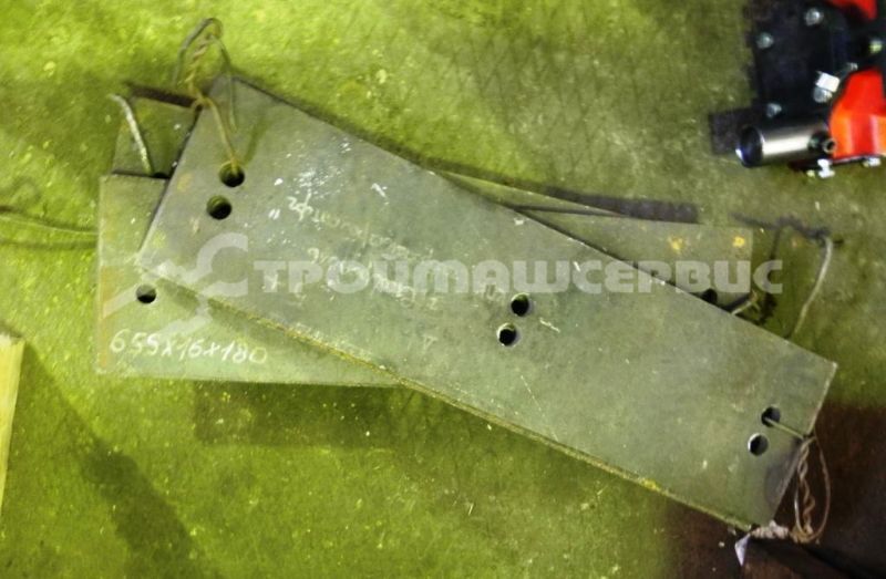 Нож 655х16х180 сталь 65Г, прямой, круглые отверстия (ЭО-2621, 03.5501.013) Нож 655х16х180 сталь 65Г, прямой, круглые отверстия (ЭО-2621, 03.5501.013)